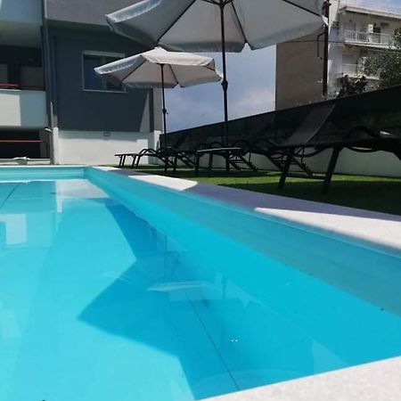 Апартаменты Mge Luxury House With Pool Nea Iraklitsa Экстерьер фото